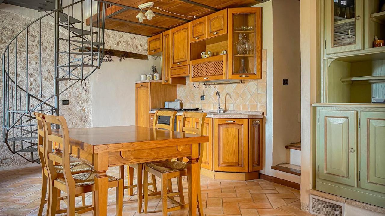 Borgo San Valentino Arrone Exterior foto