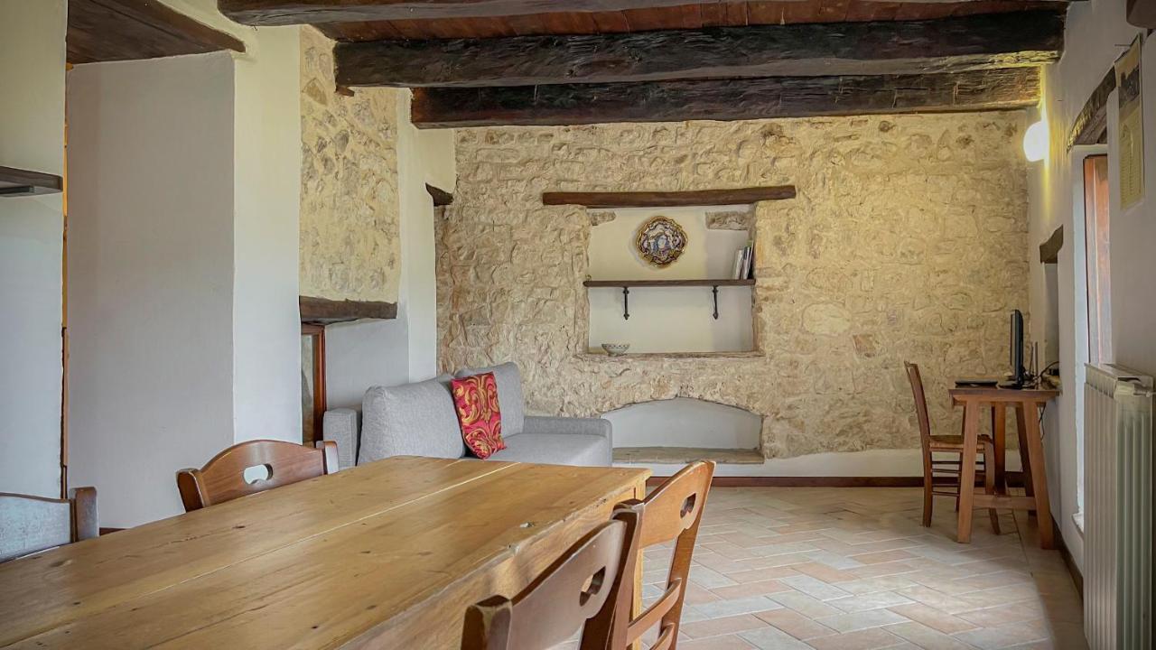 Borgo San Valentino Arrone Exterior foto