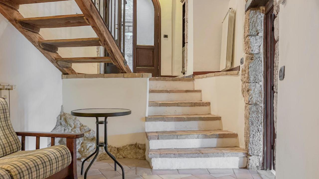 Borgo San Valentino Arrone Exterior foto