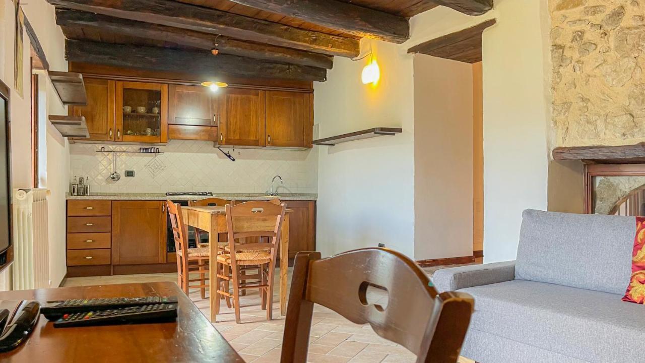 Borgo San Valentino Arrone Exterior foto